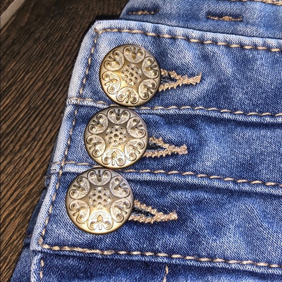 Rue 21 Jeans! - Picture 2 of 4